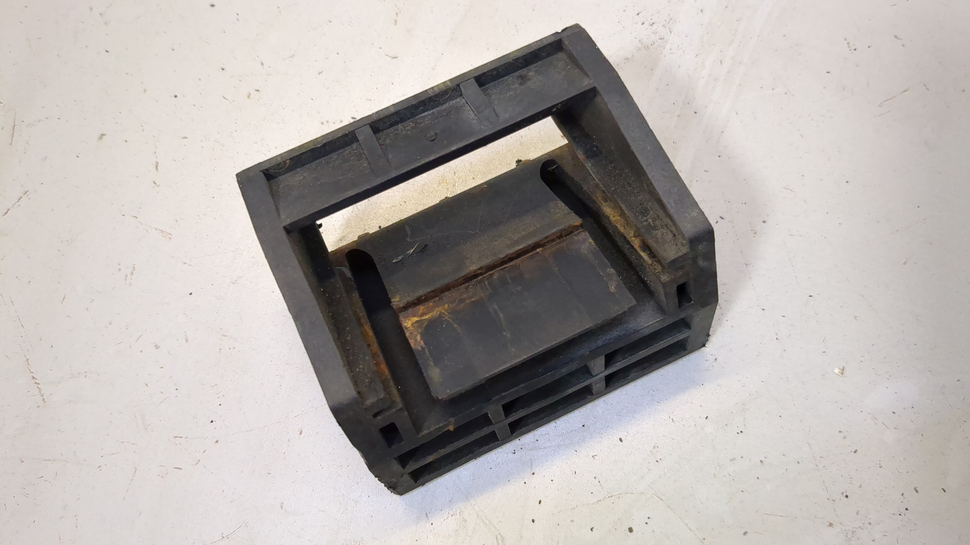 Кронштейн радиатора