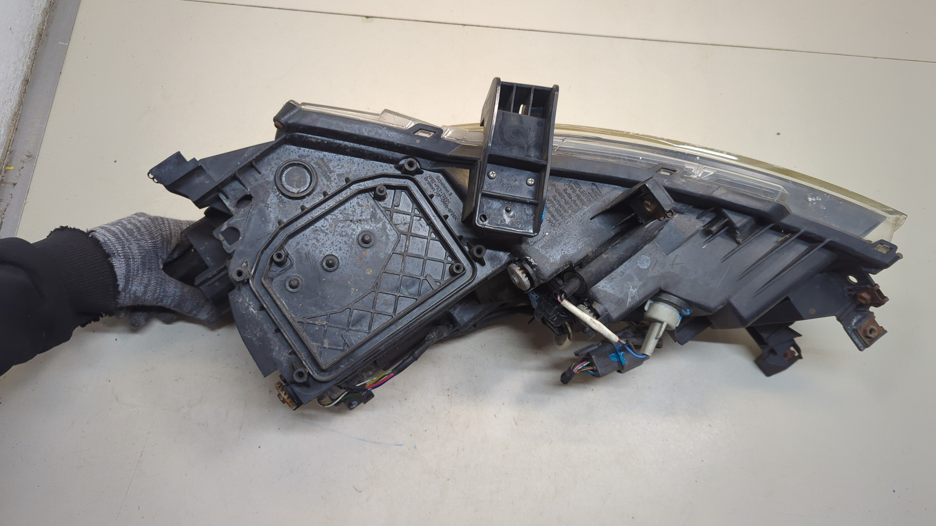 Фара правая