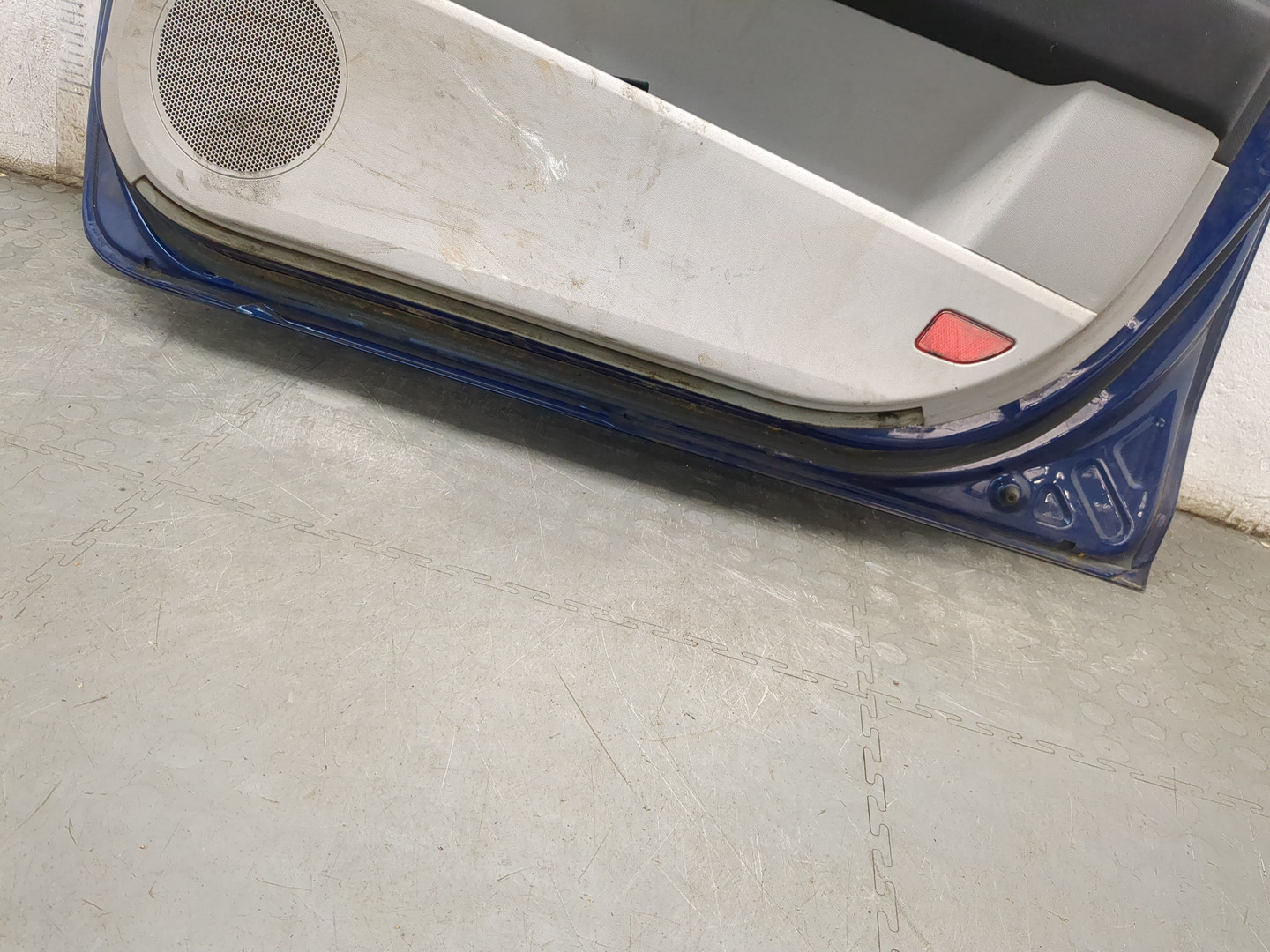 Дверь передняя правая