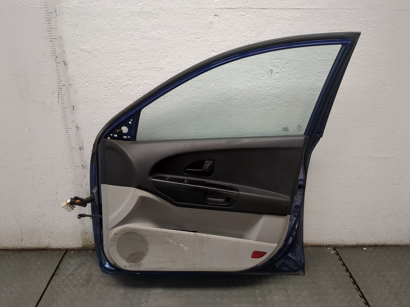 Дверь передняя правая