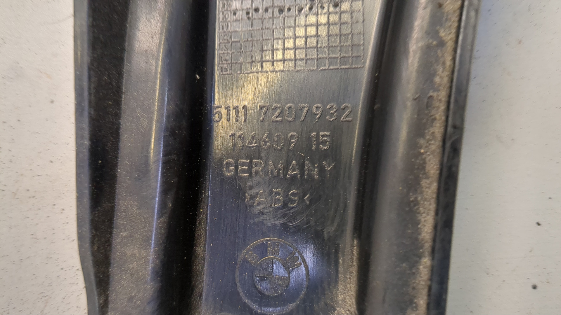 Кронштейн крепления крыла