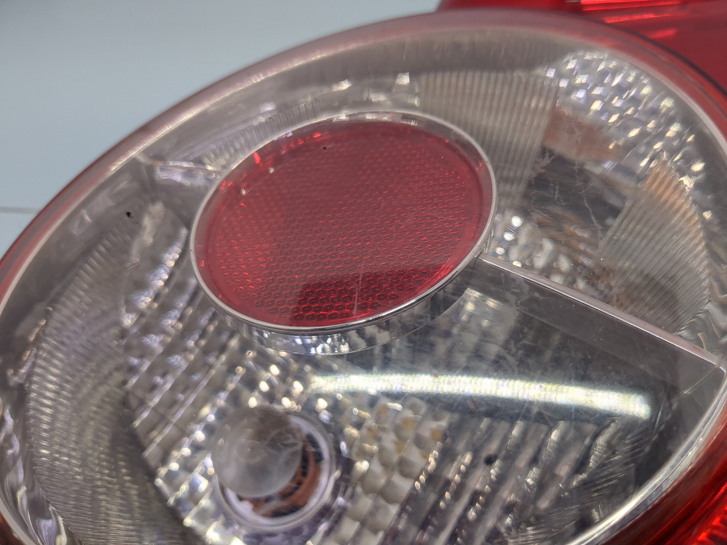 Фонарь задний левый