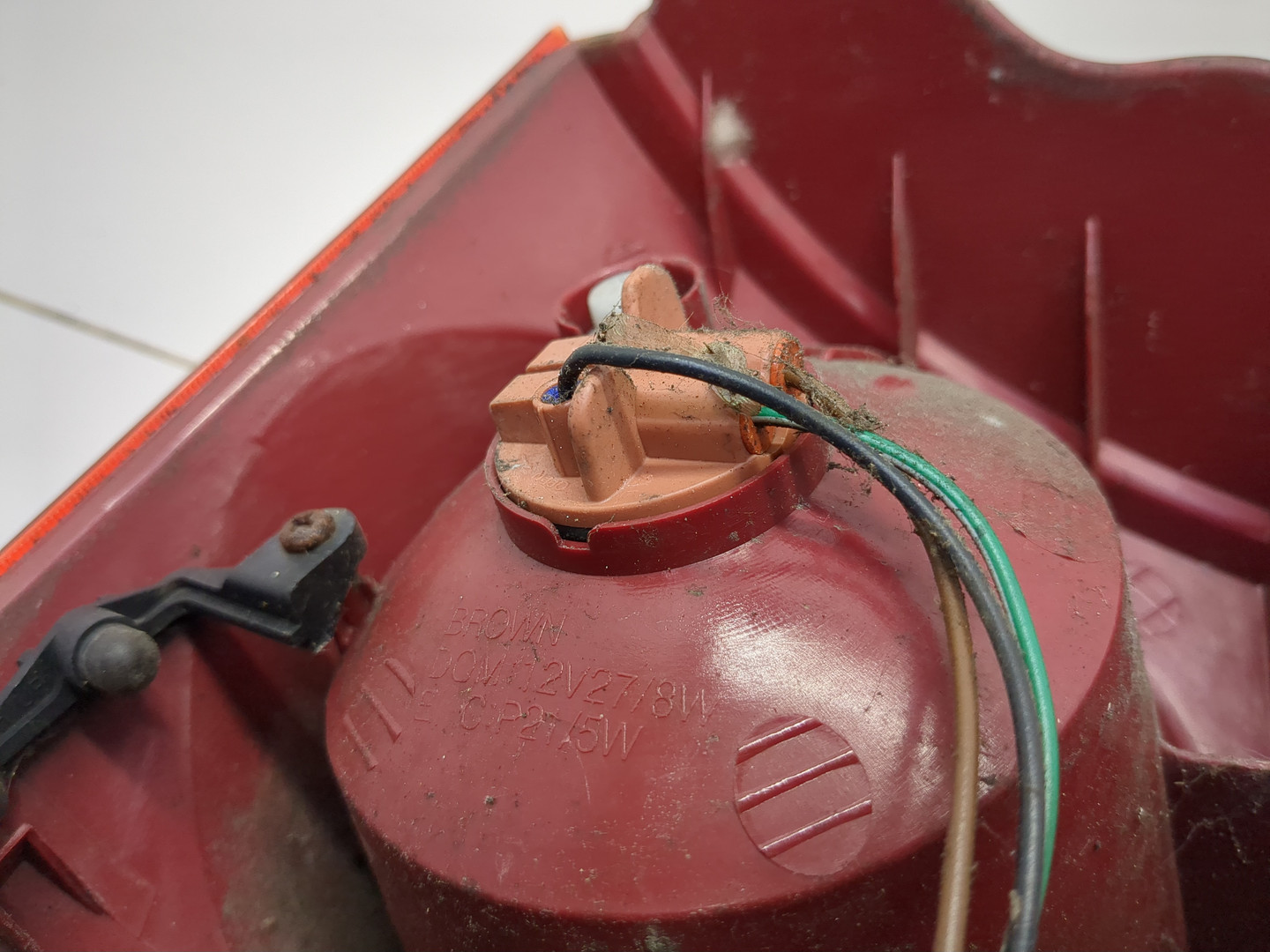 Фонарь задний правый