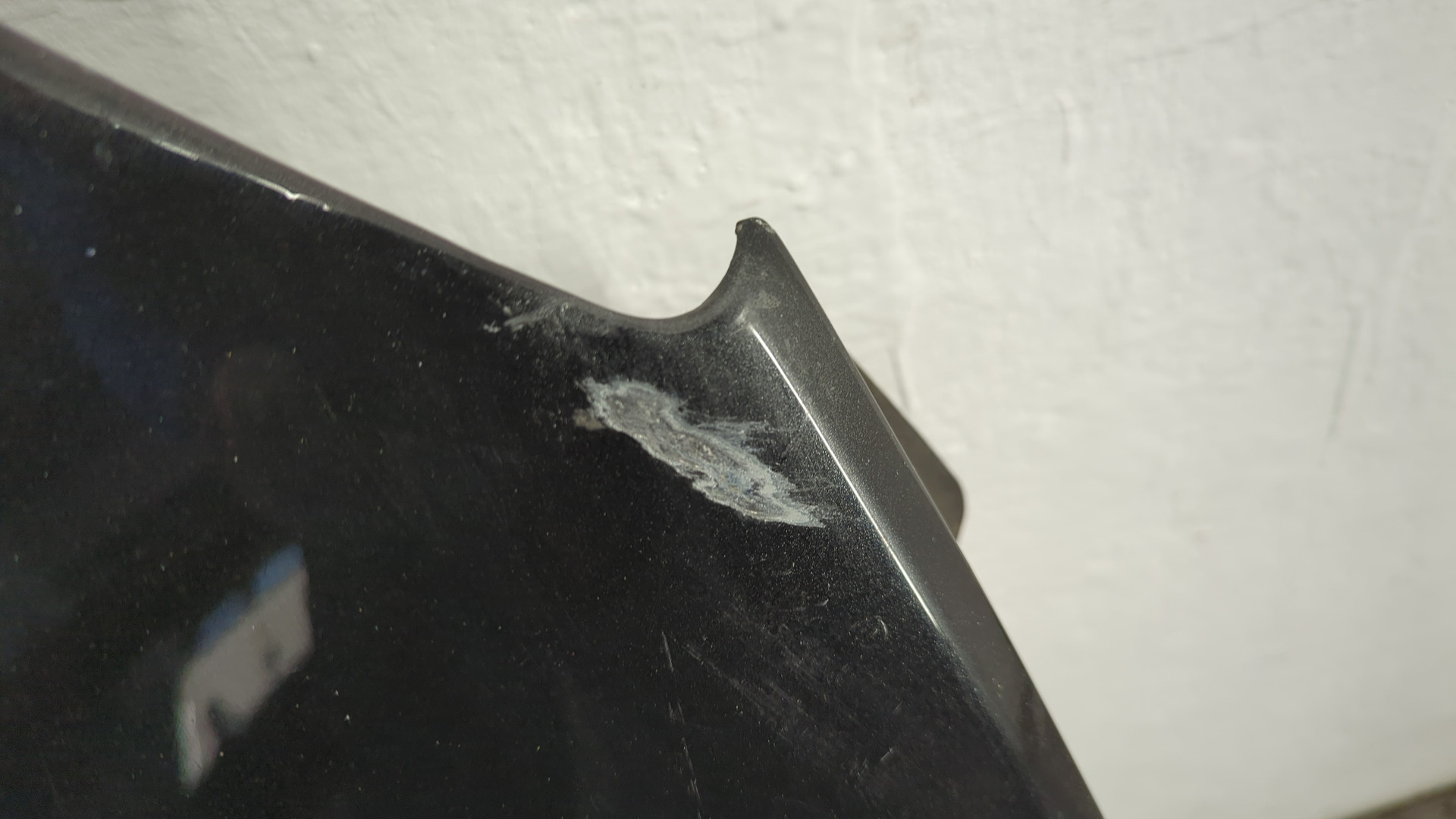 Крыло переднее левое