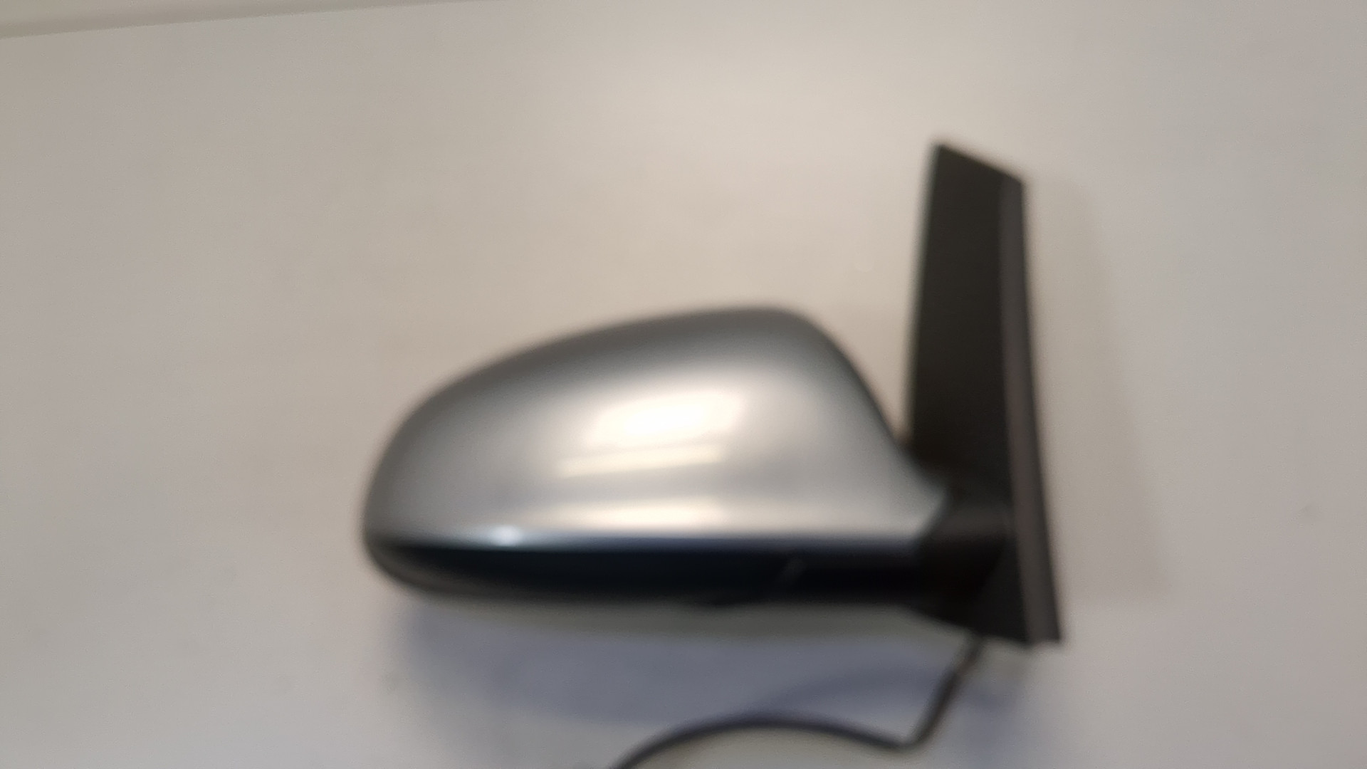 Зеркало правое электрическое