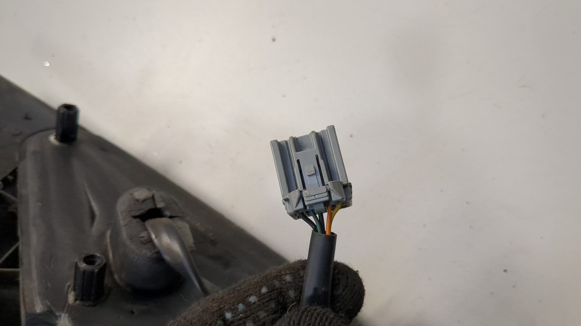 Зеркало левое электрическое