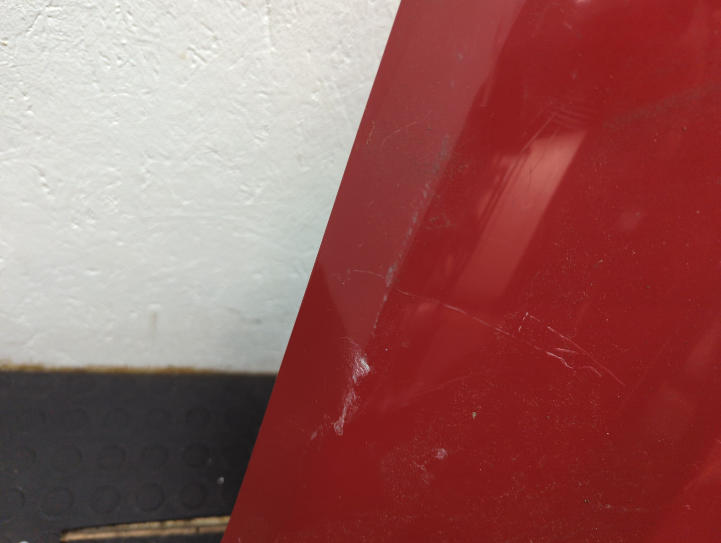 Крыло переднее правое