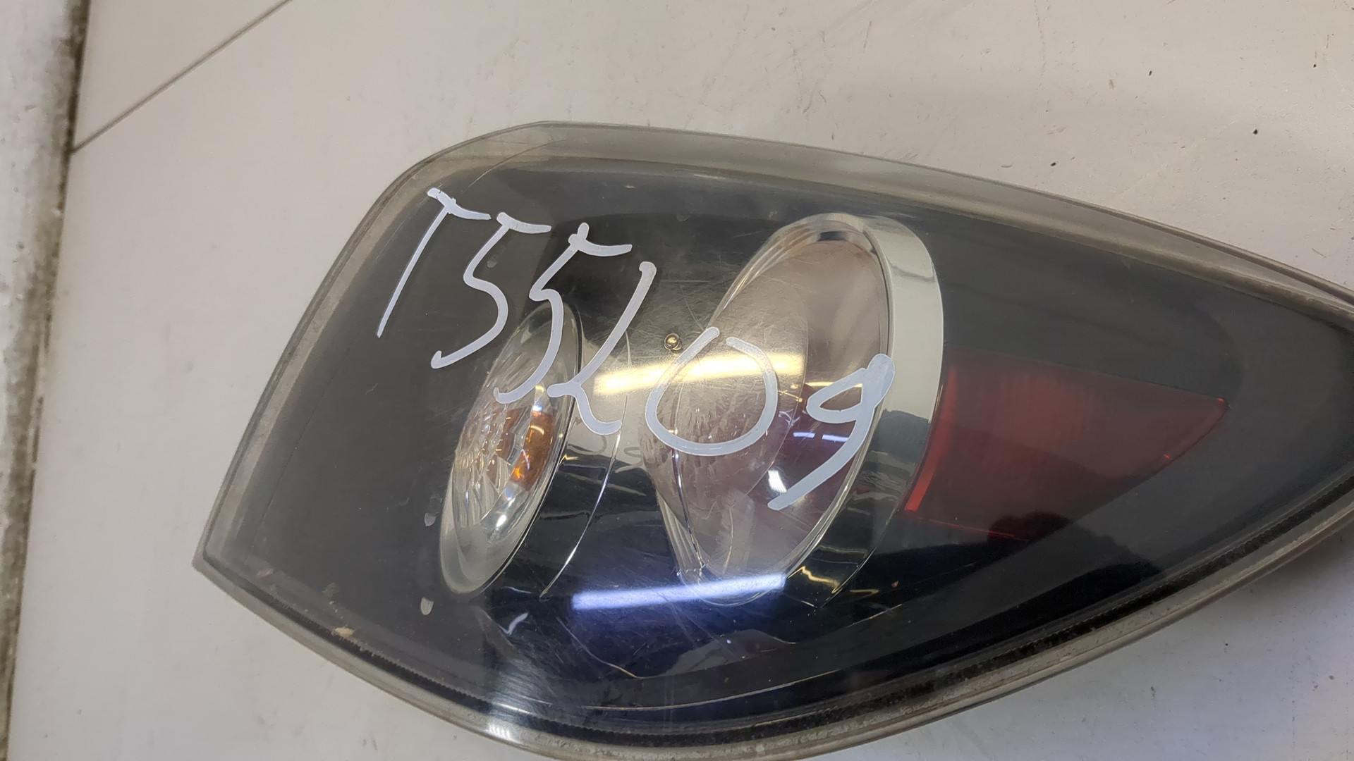 Фонарь задний правый