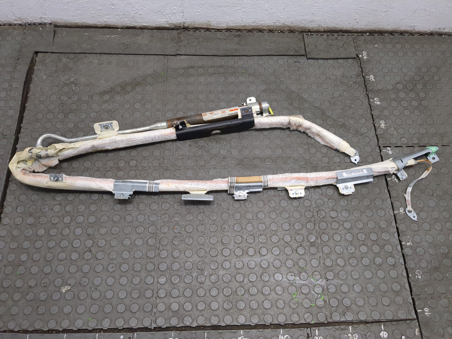 Подушка безопасности боковая (шторка)