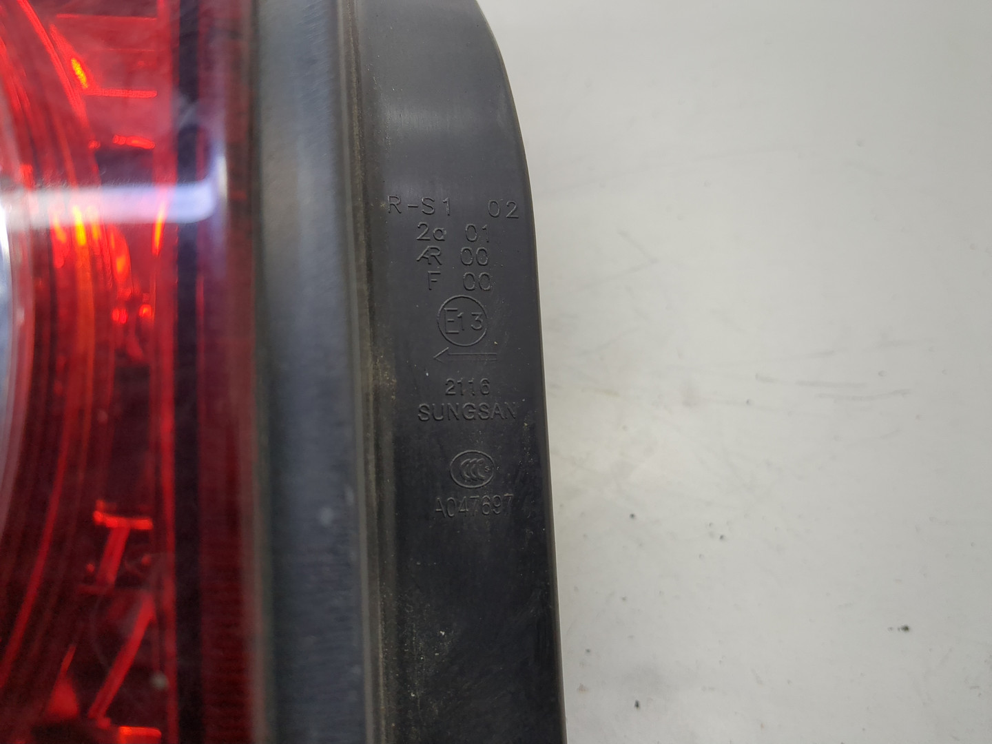 Фонарь задний левый