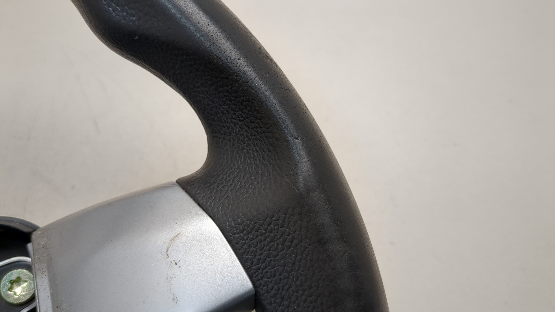 Рулевое колесо (руль)