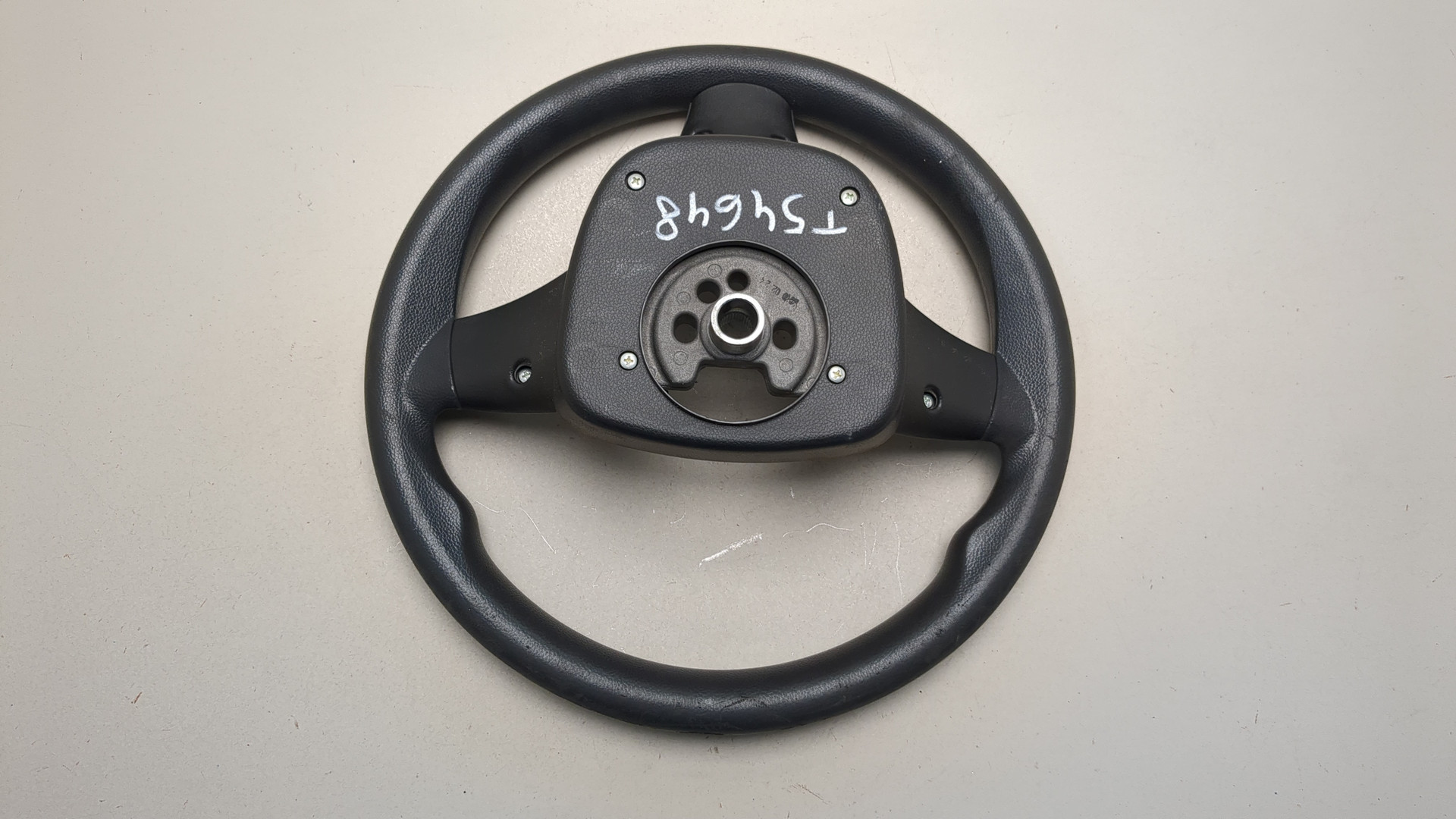 Рулевое колесо (руль)