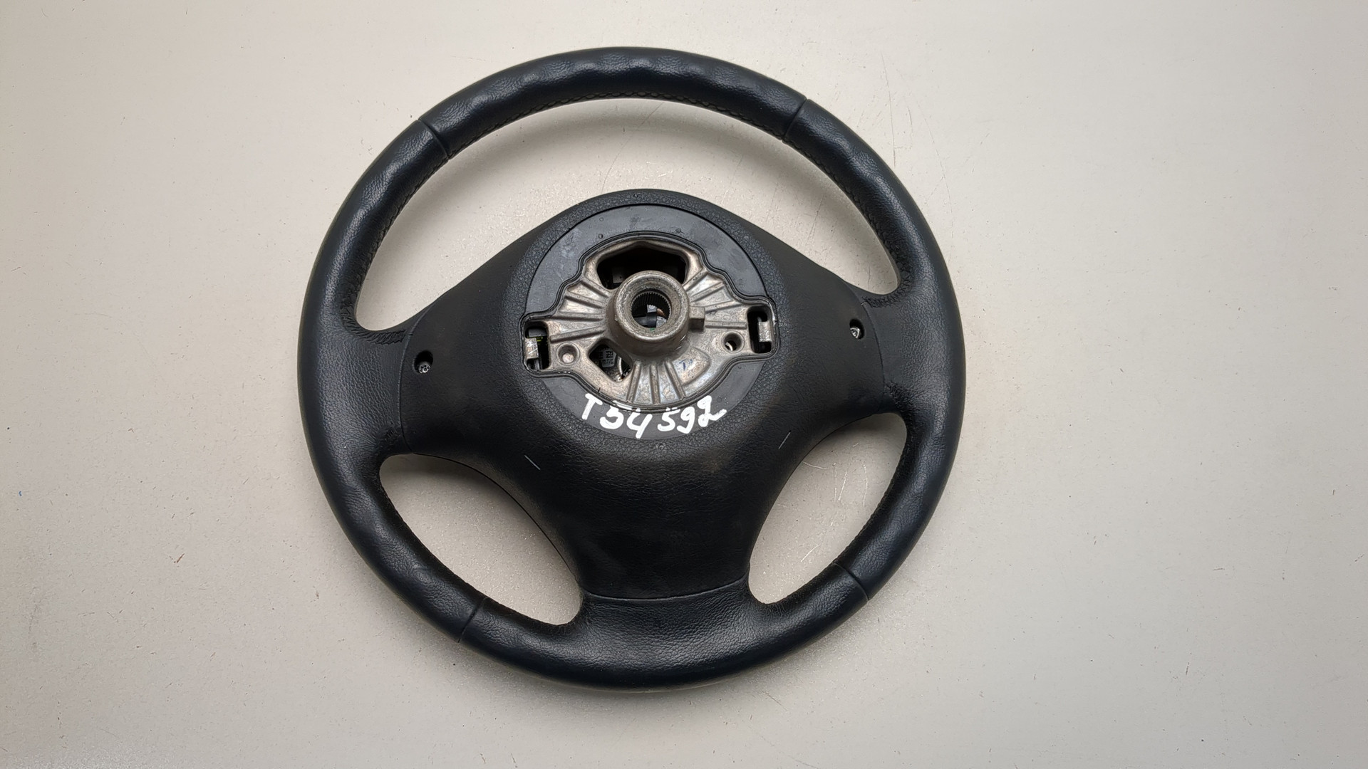 Рулевое колесо (руль)