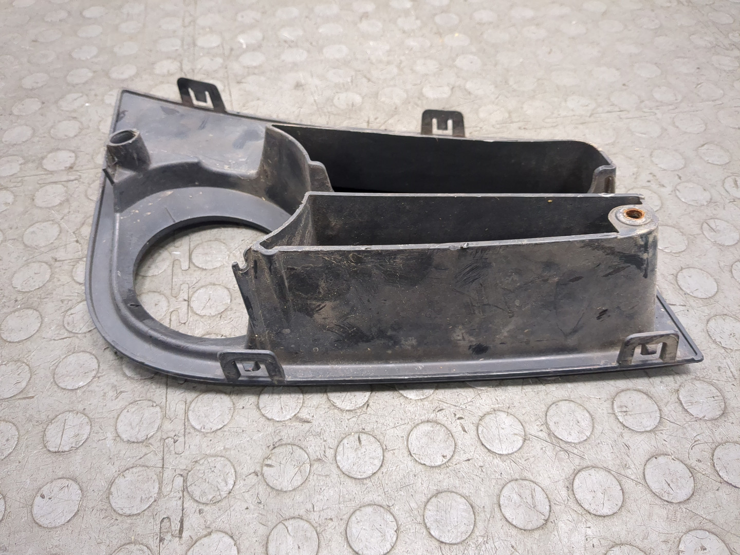 Решетка в бампер правая