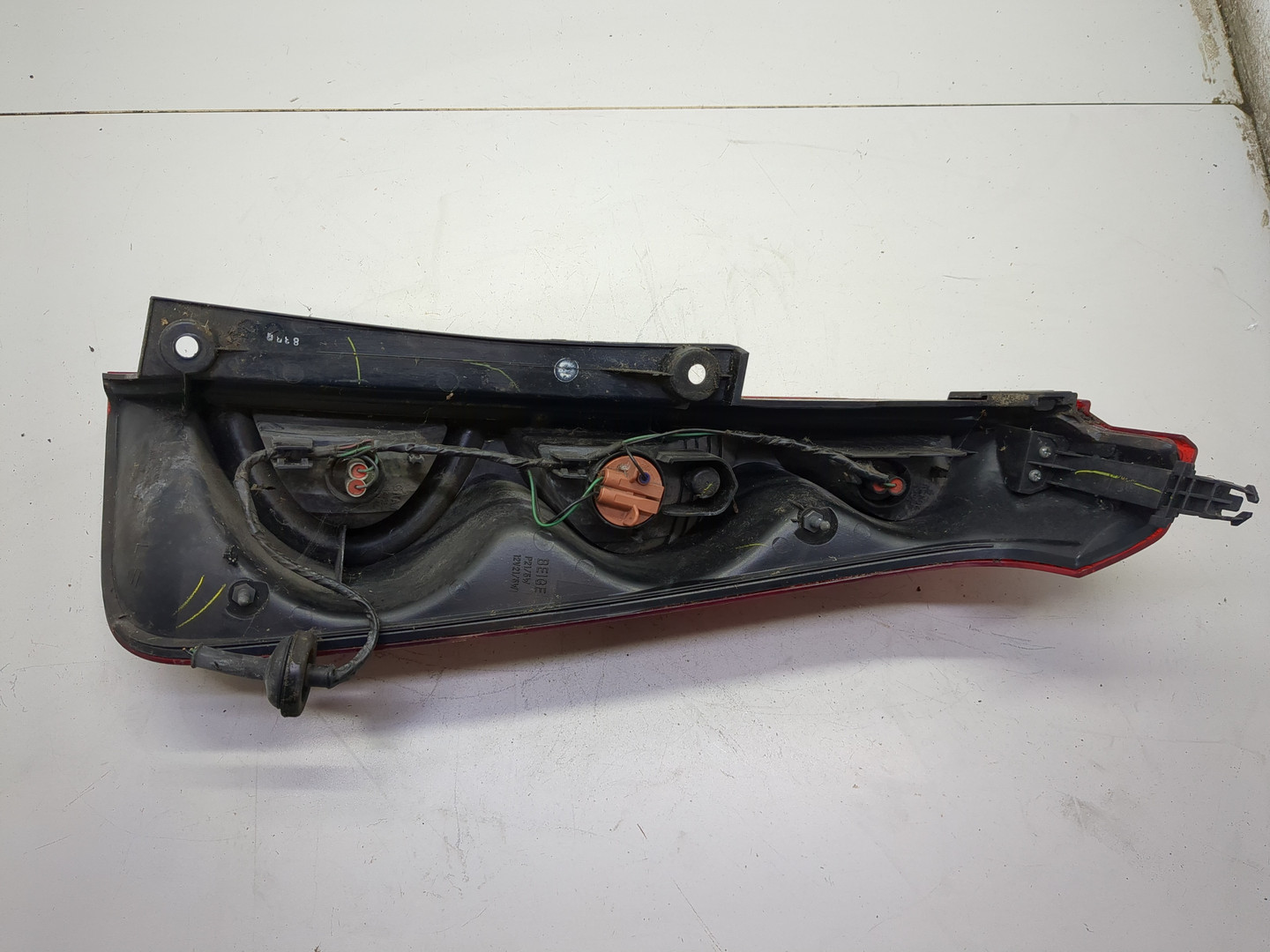 Фонарь задний левый