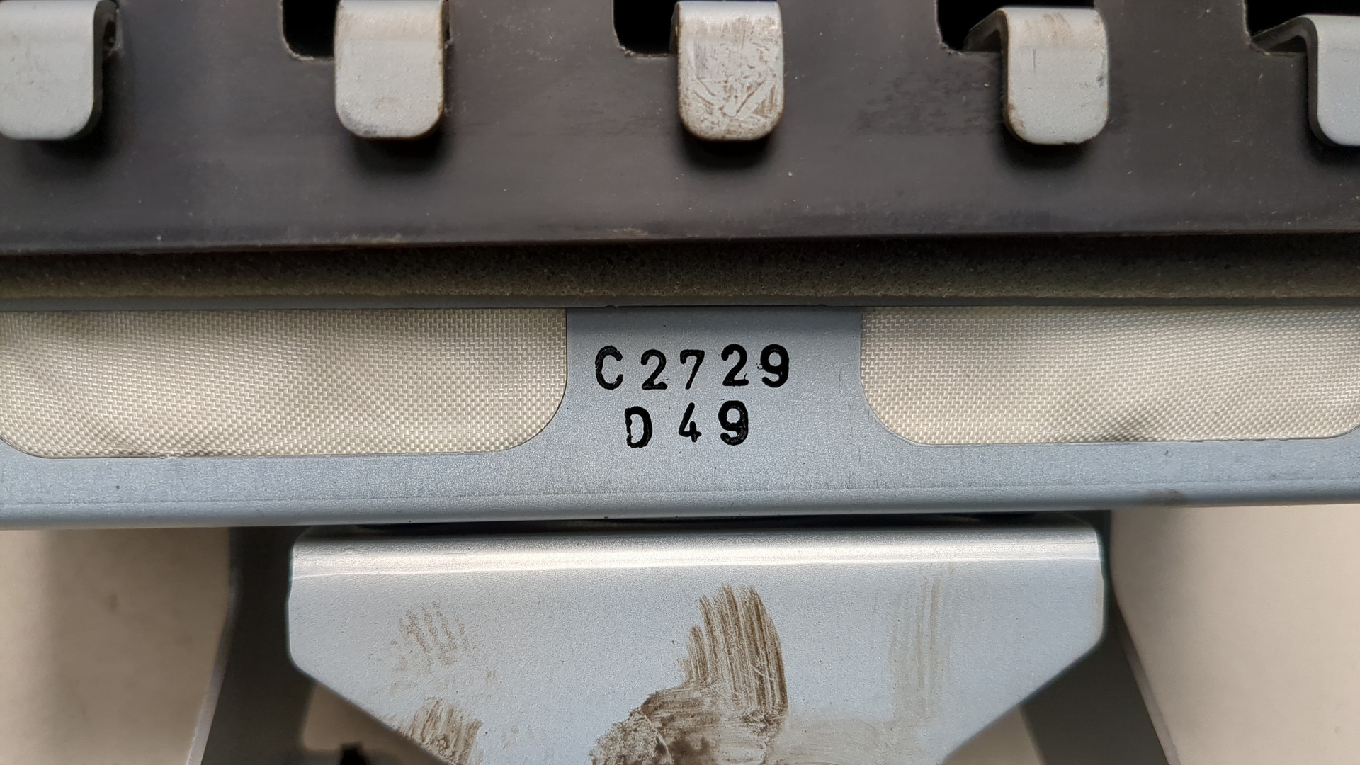 Подушка безопасности пассажирская (в торпедо)