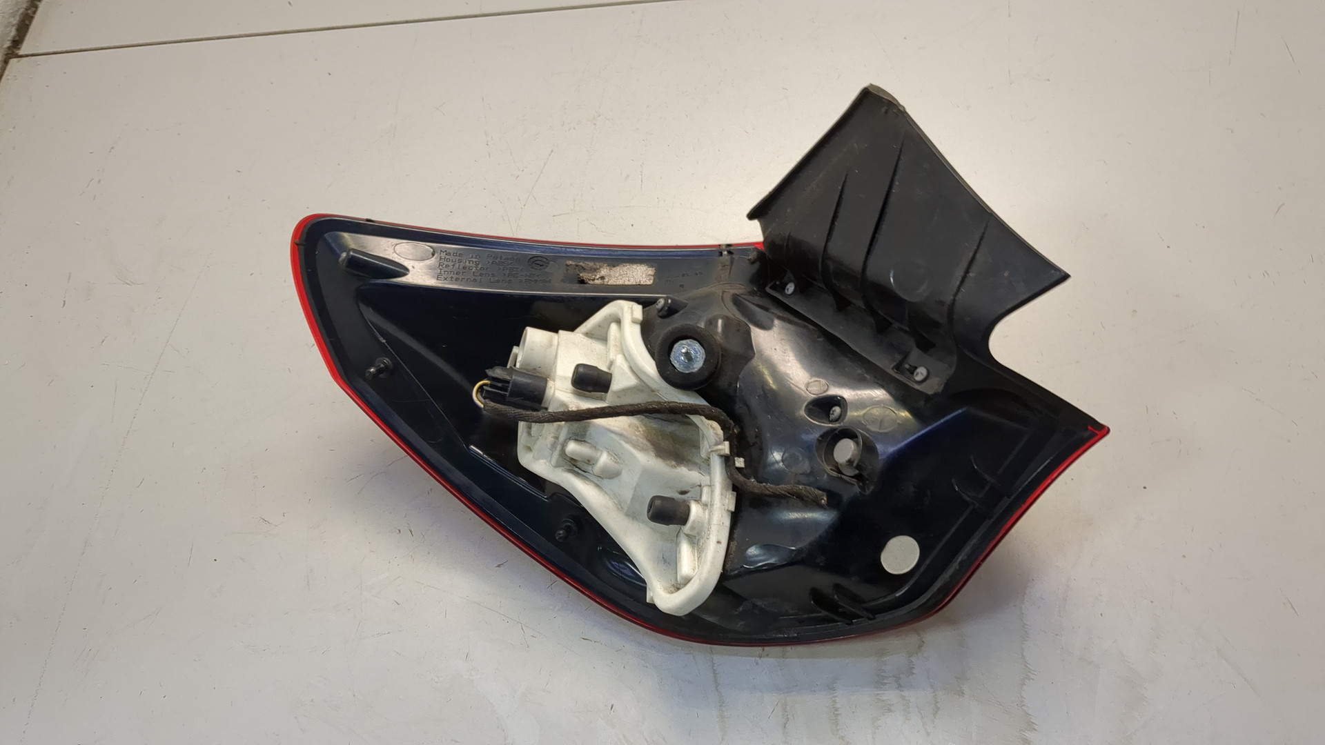 Фонарь задний правый