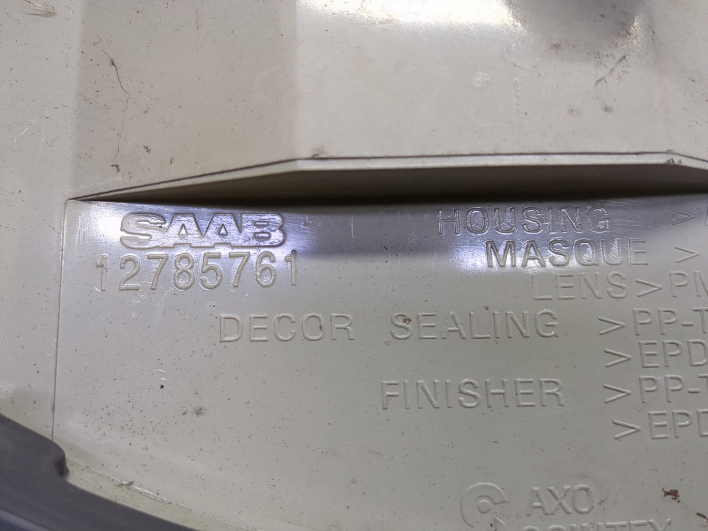 Фонарь задний правый