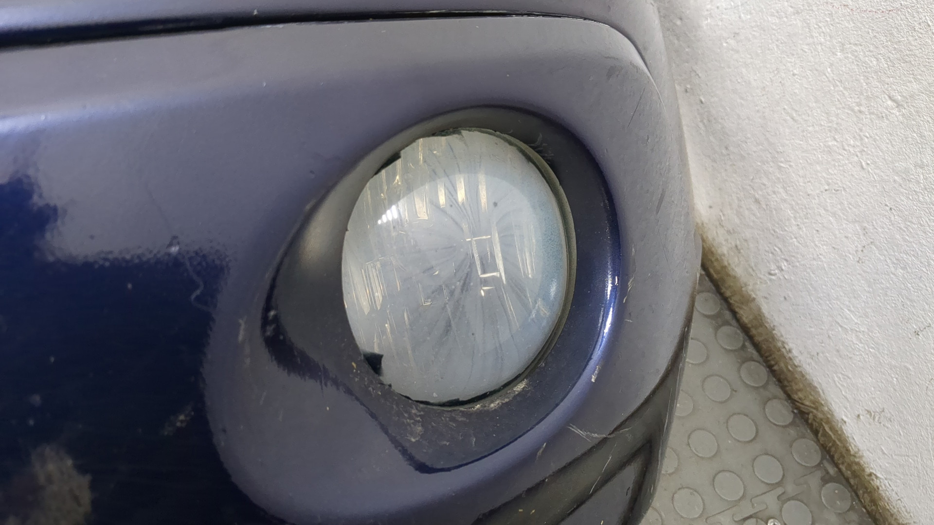 Бампер передний