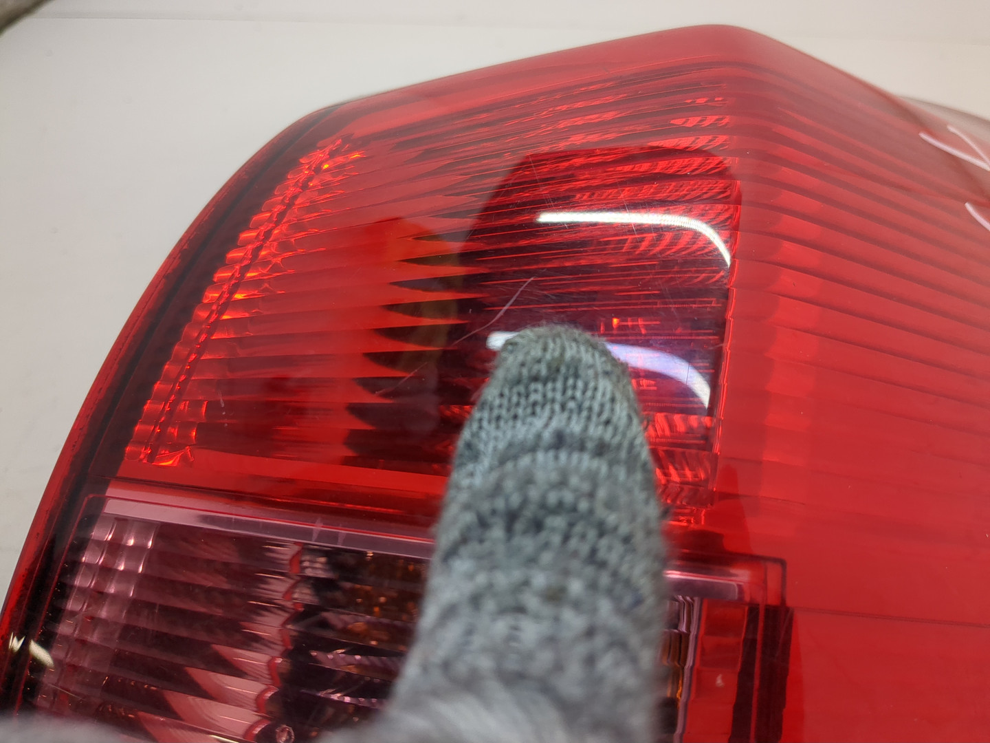 Фонарь задний правый