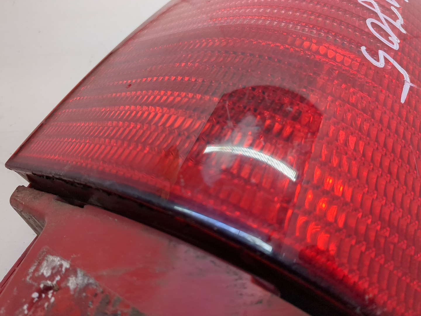 Фонарь задний правый