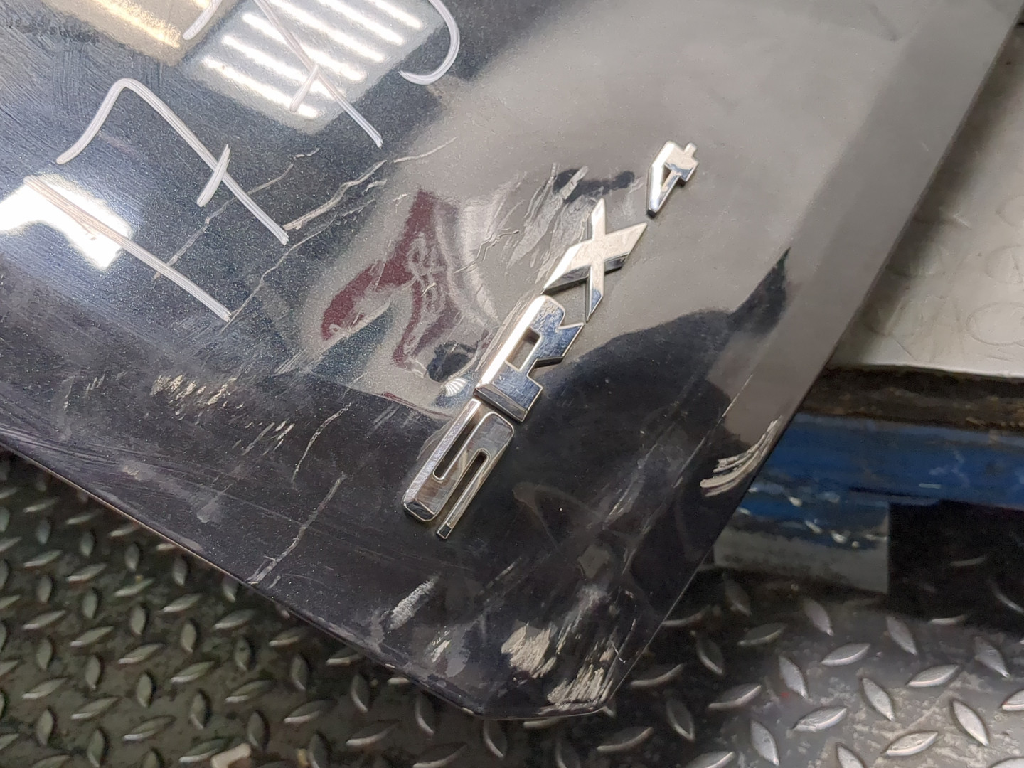 Дверь багажника