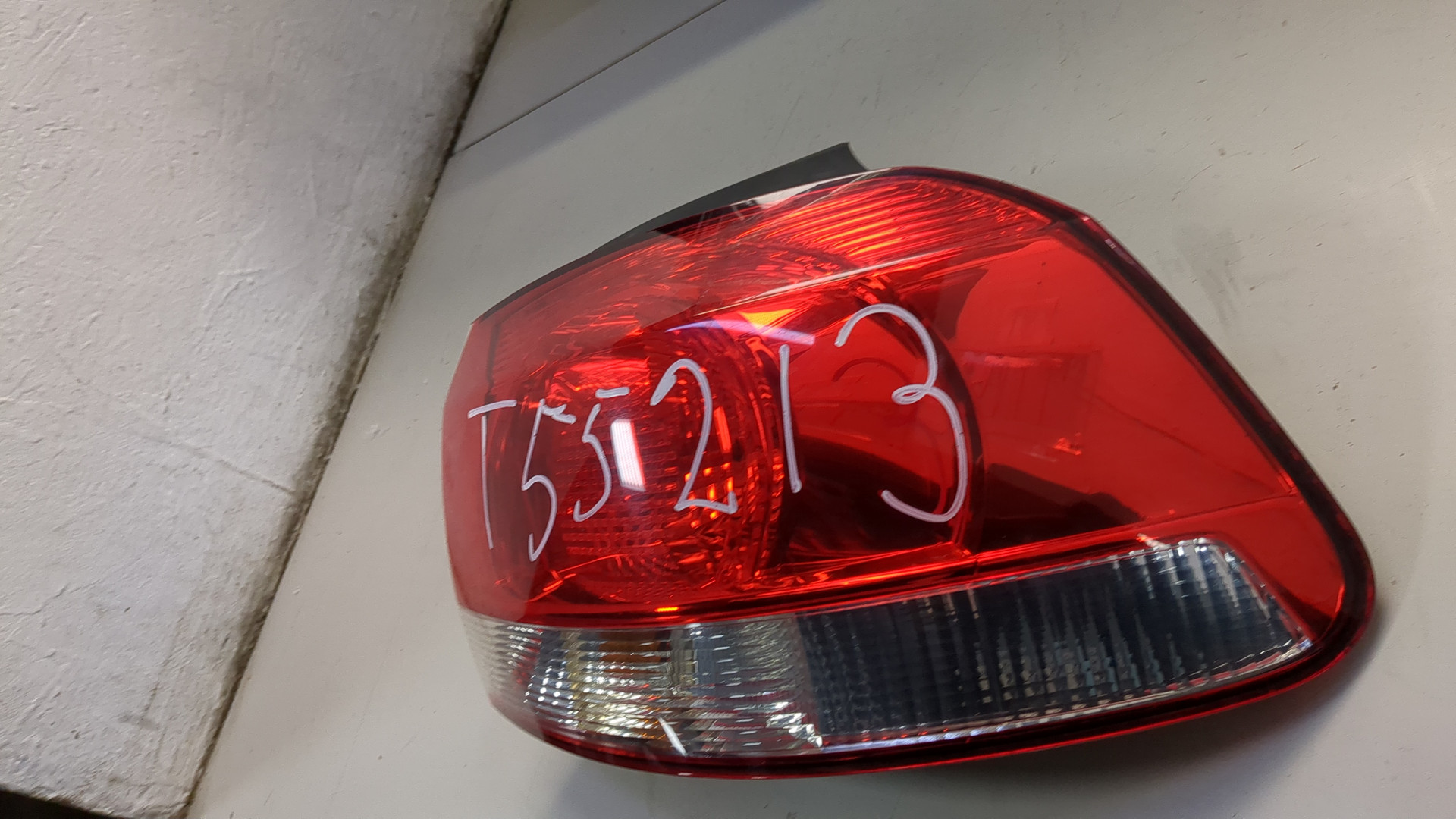 Фонарь задний правый