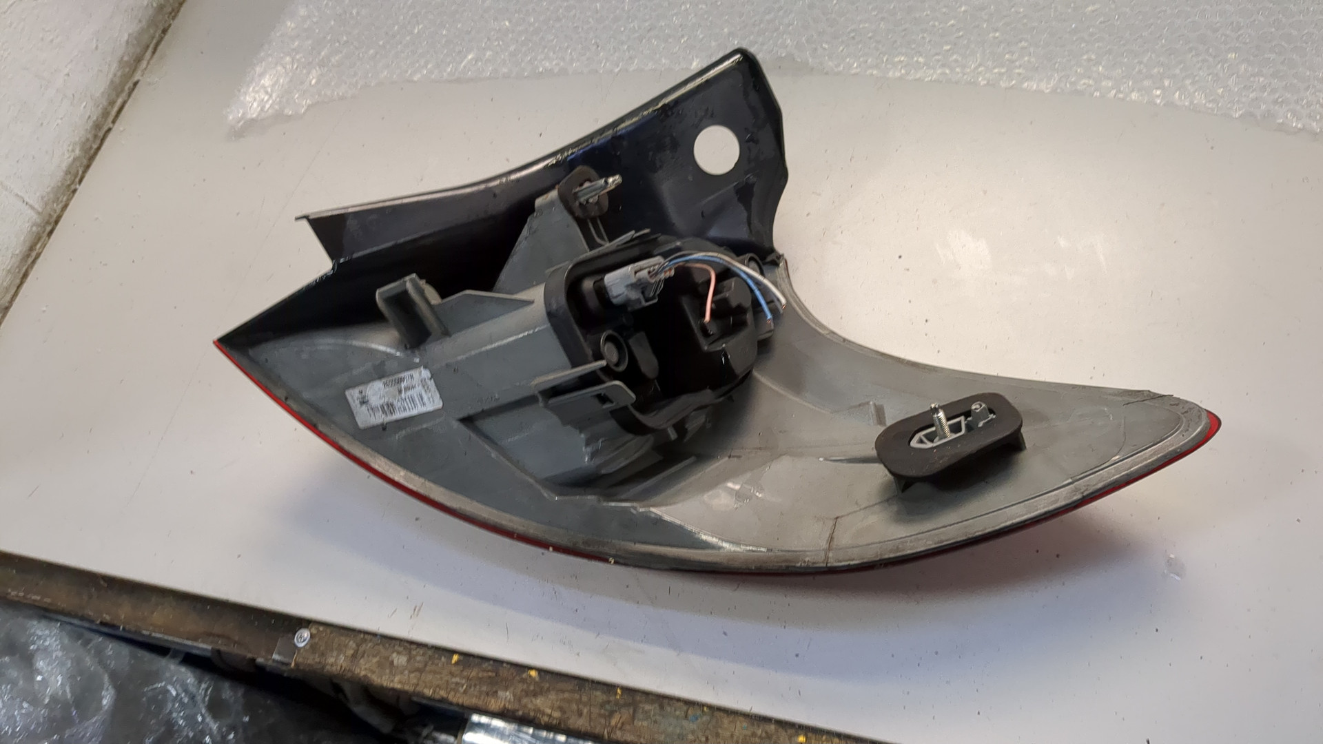 Фонарь задний левый