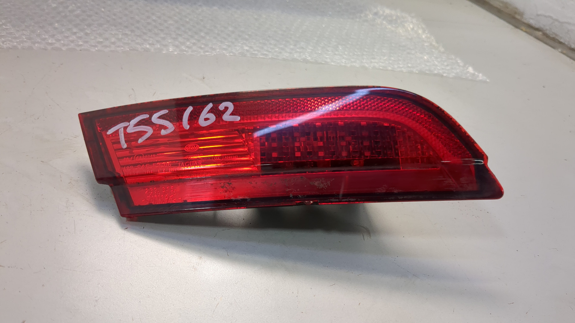 Фонарь задний внутренний левый