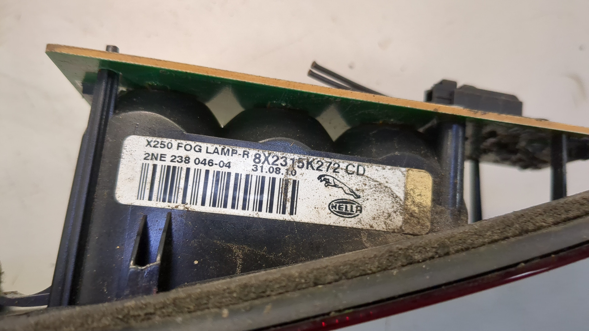 Фонарь задний внутренний правый