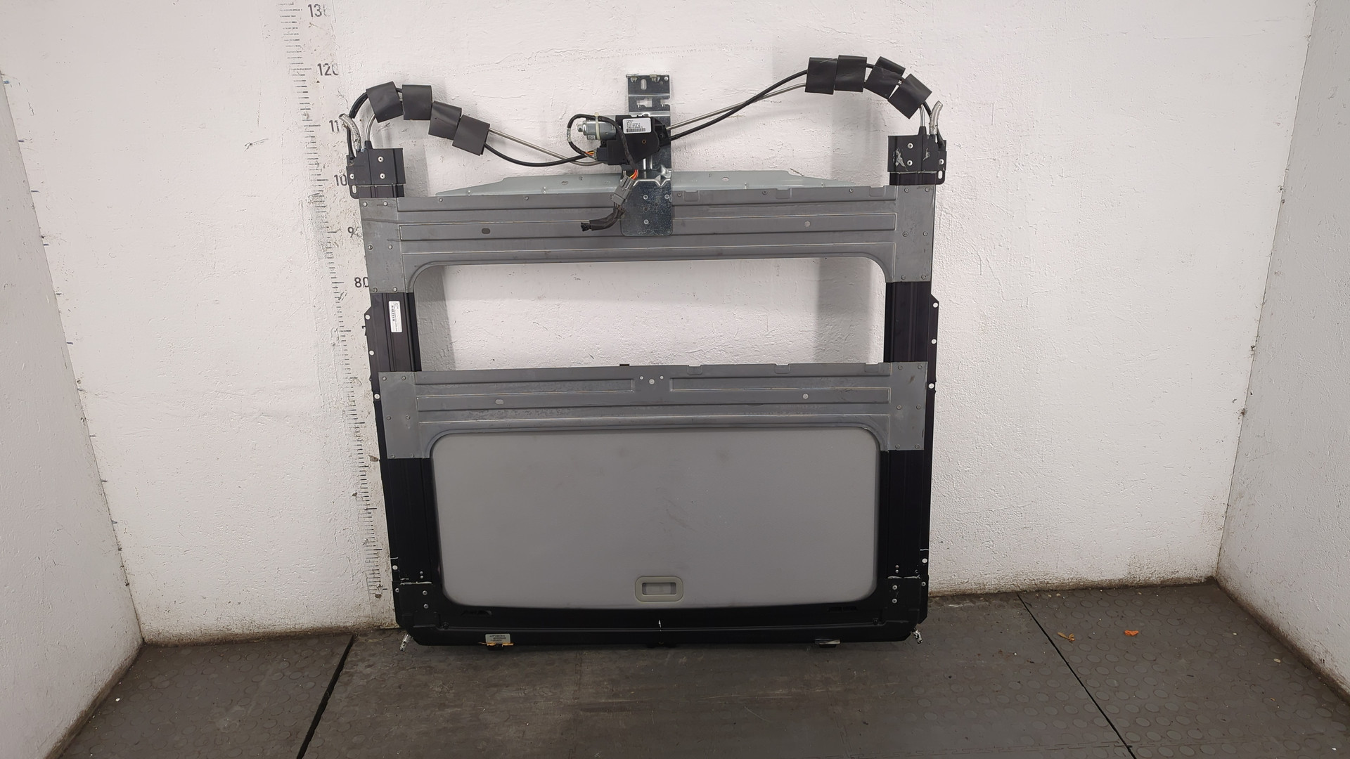 Люк в сборе электрический