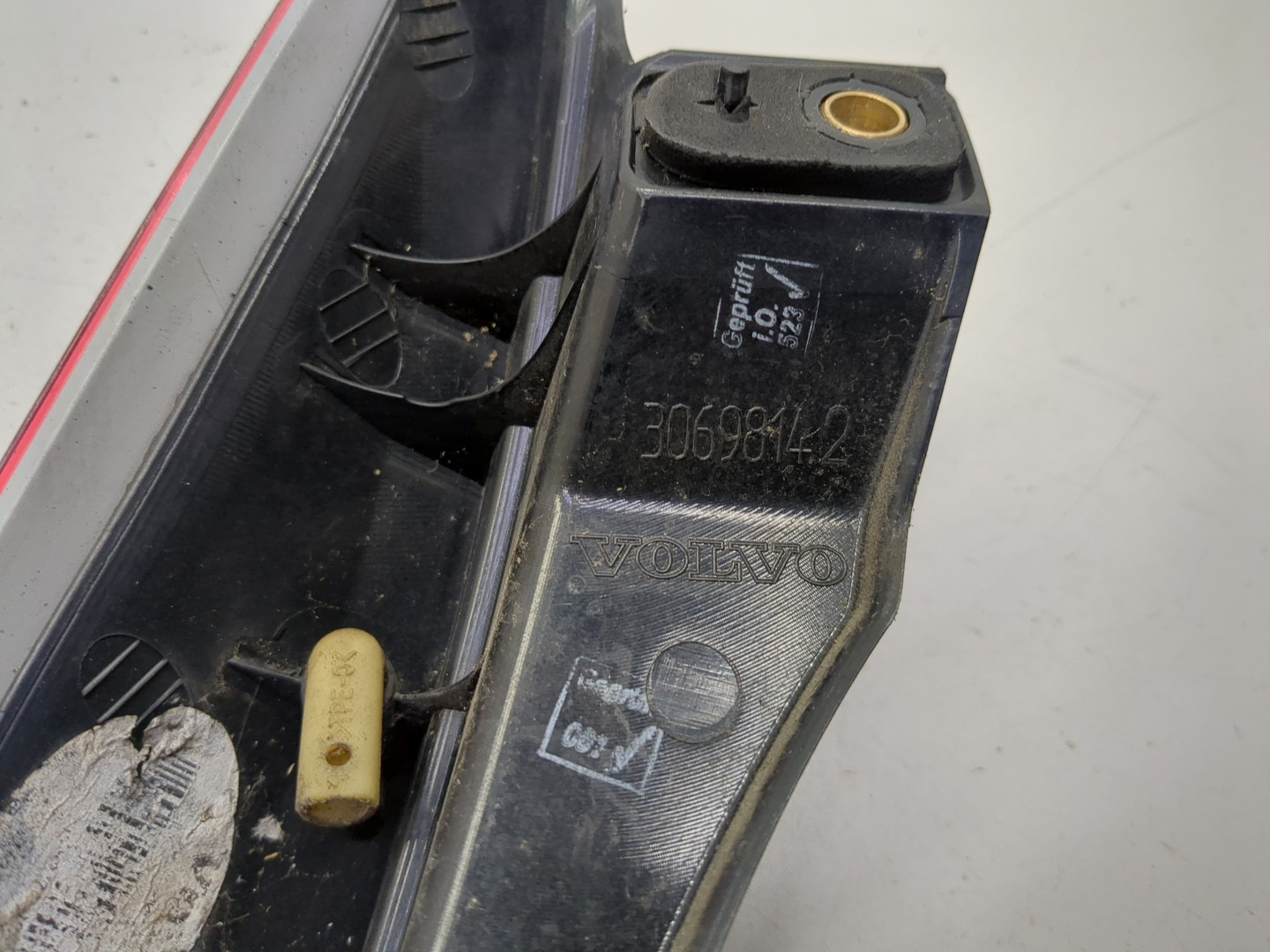 Фонарь задний левый