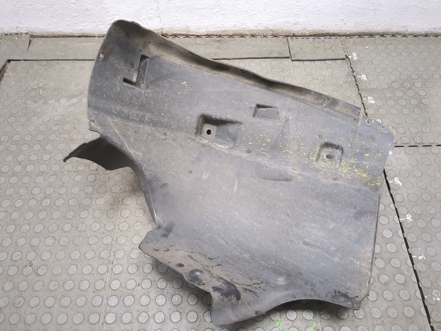 Локер передний левый