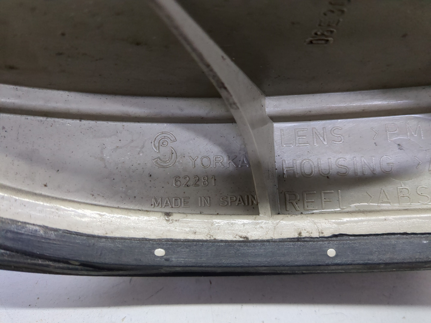 Фонарь задний правый