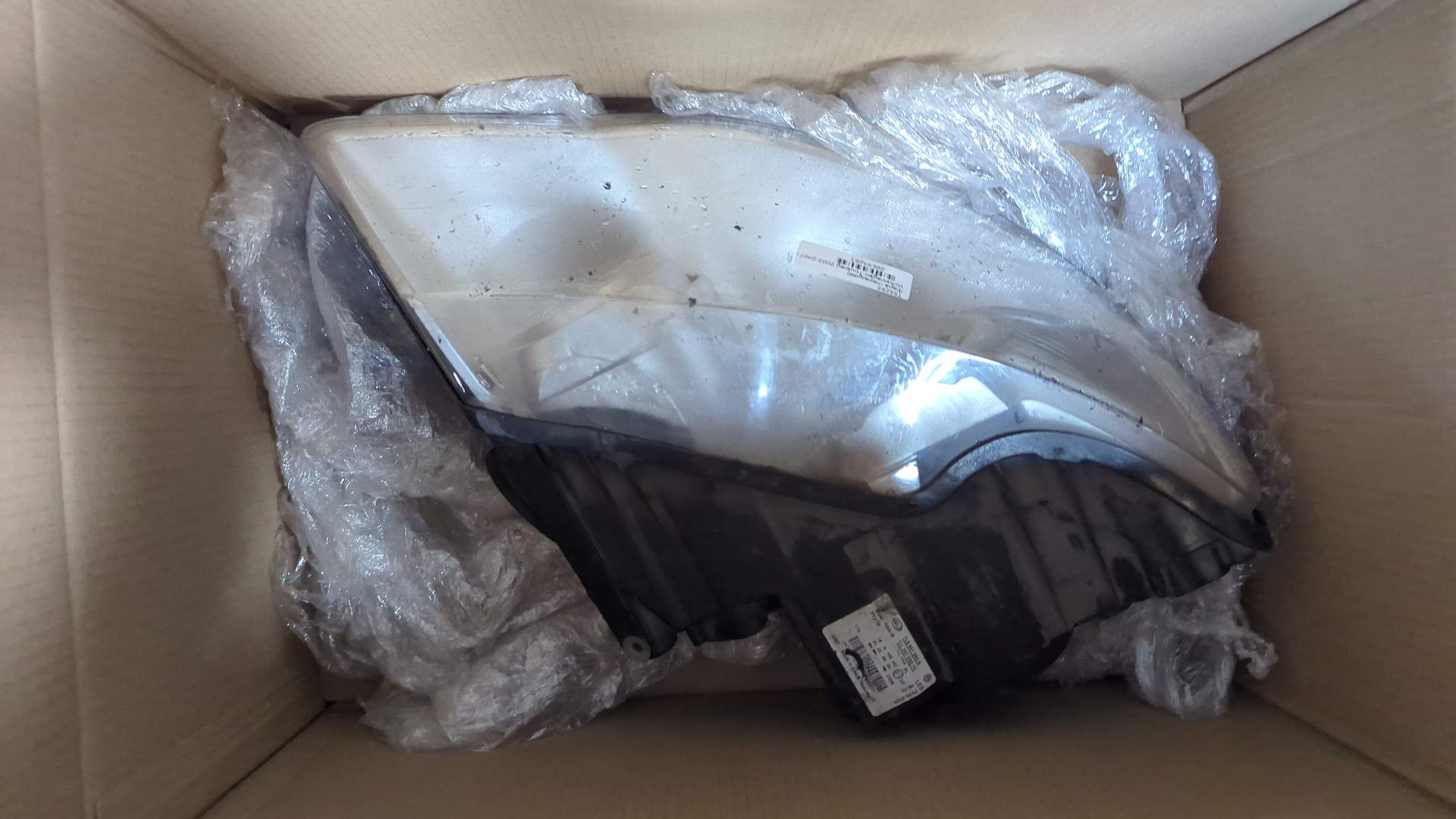 Фара правая