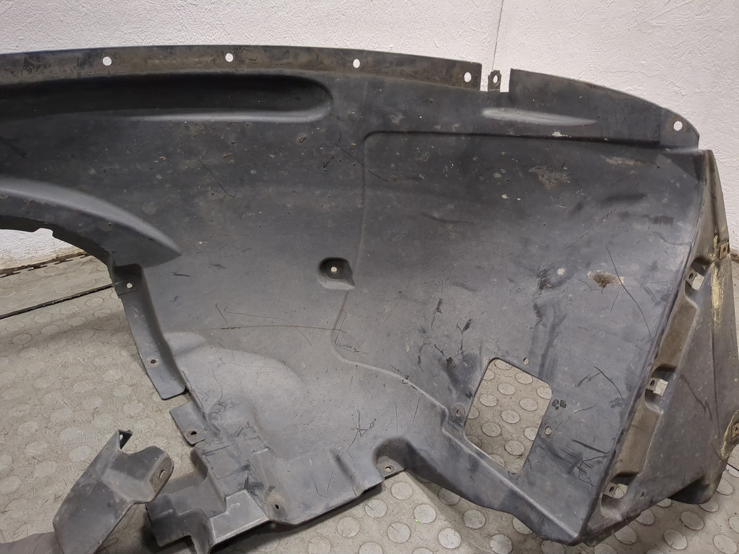 Локер передний правый