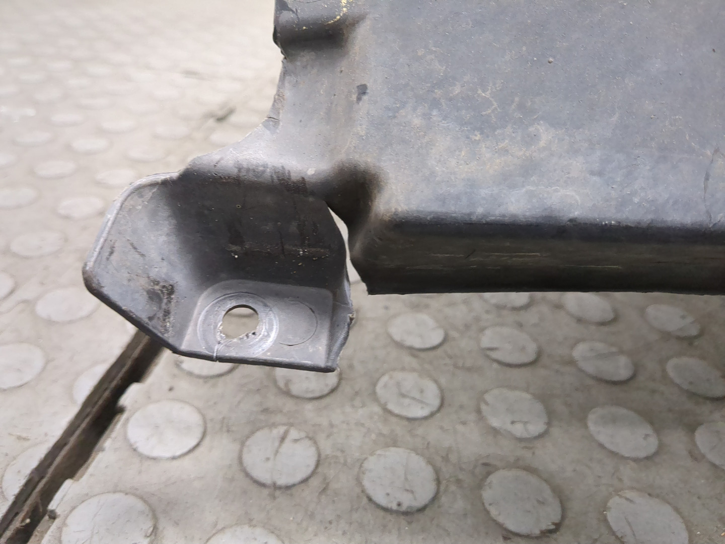 Локер передний правый