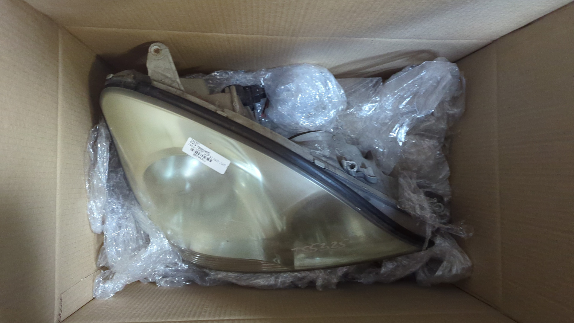 Фара правая