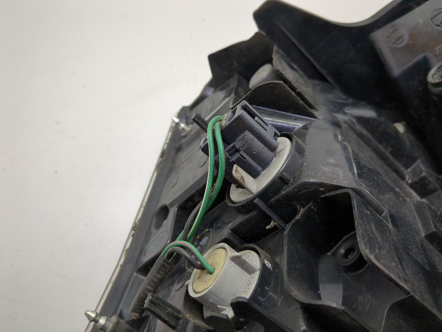 Фонарь задний правый