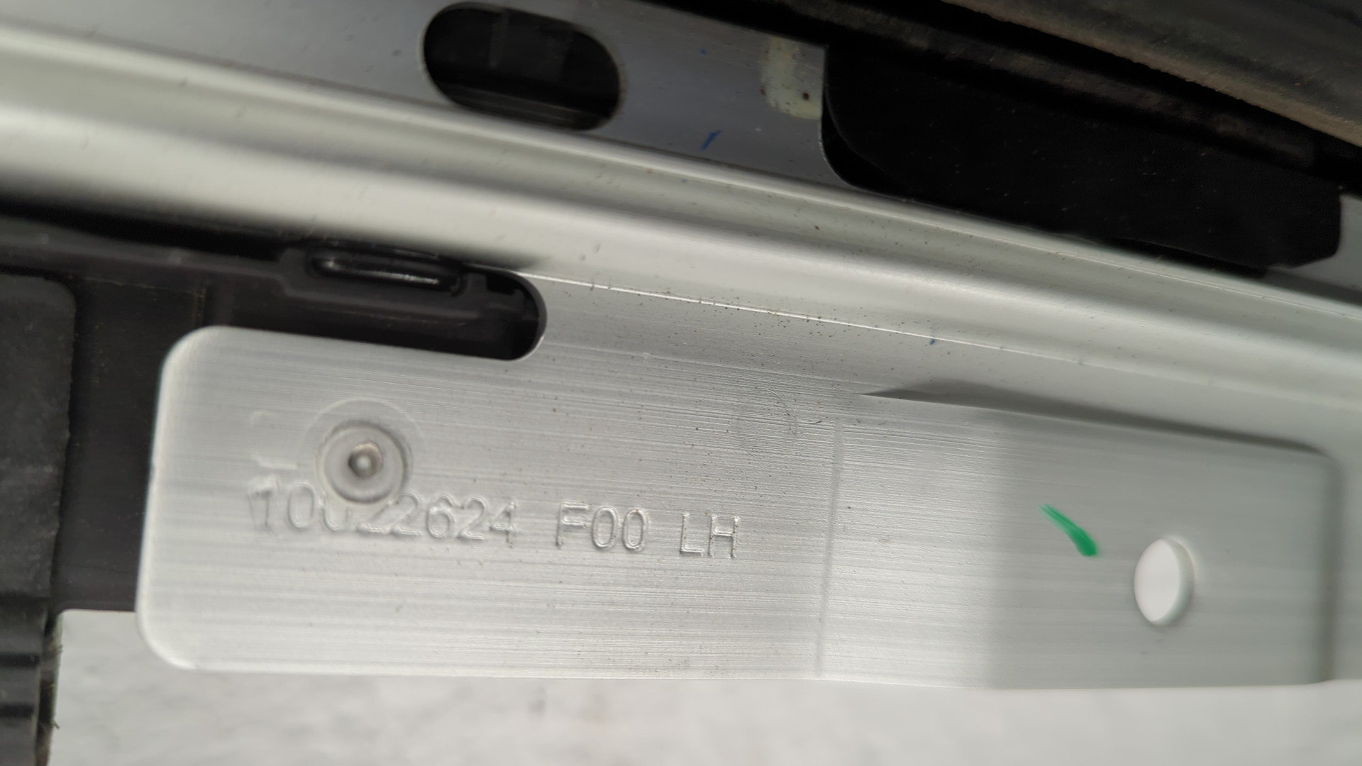 Люк в сборе электрический