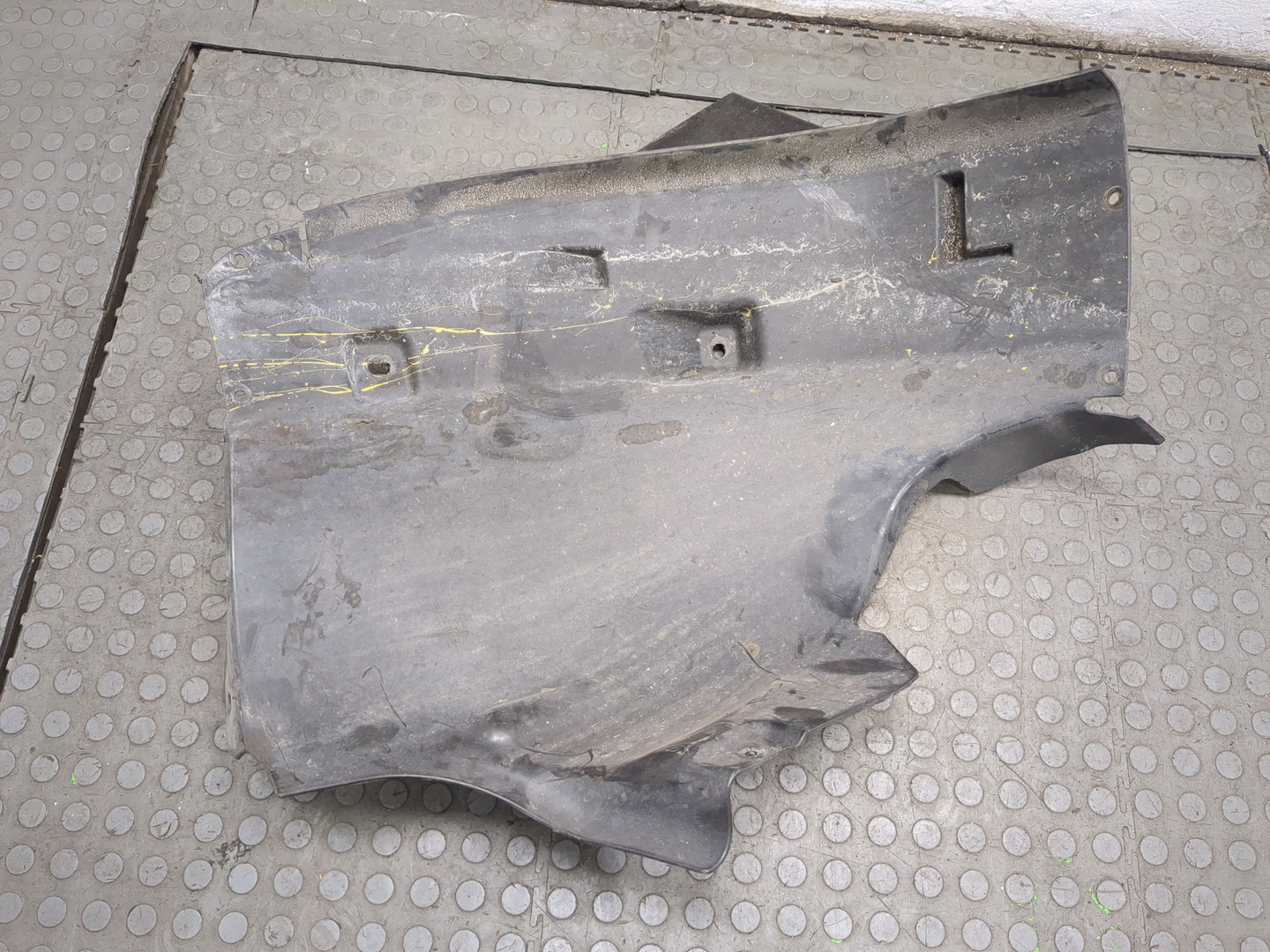 Локер передний правый