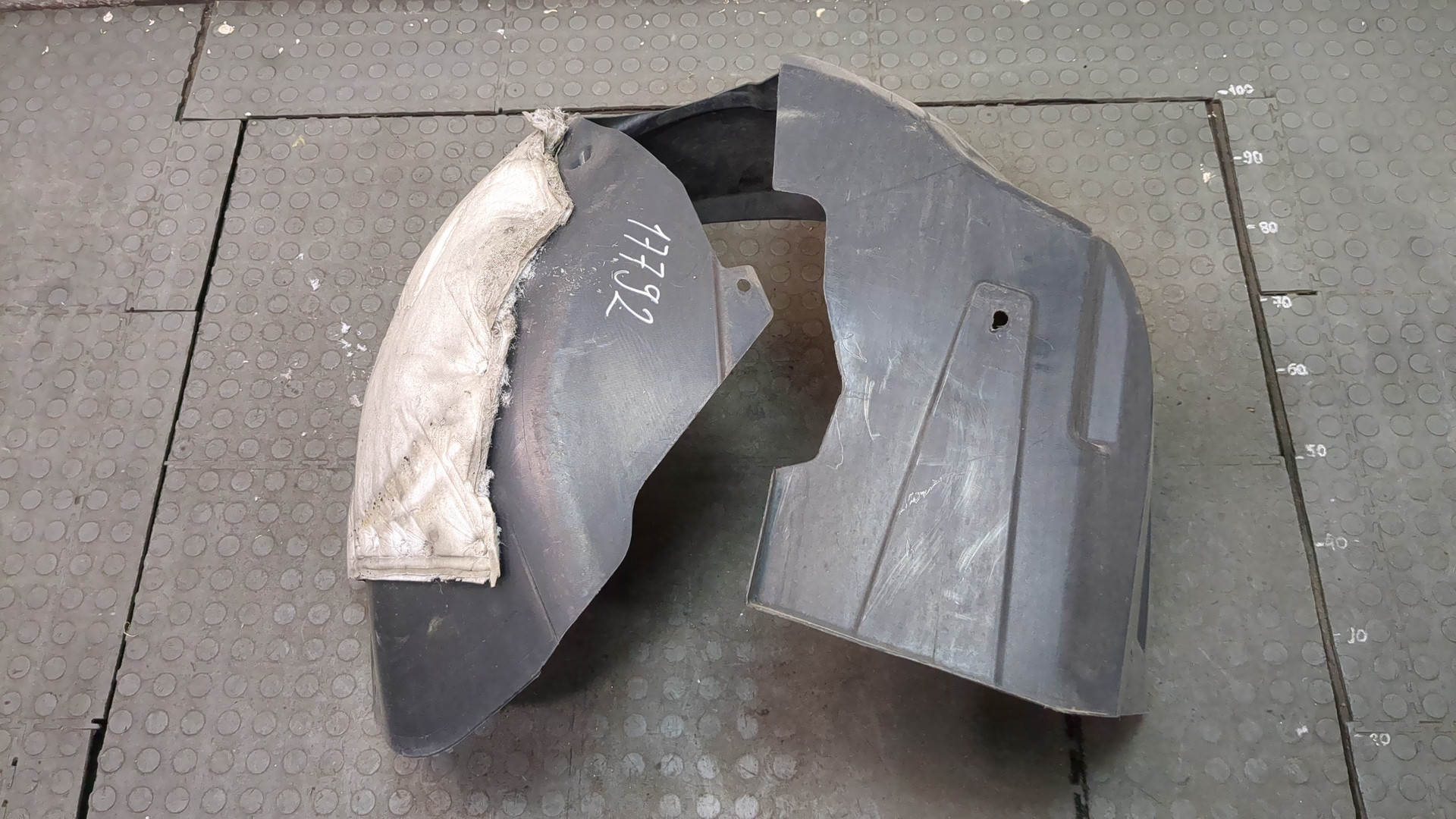 Локер передний левый