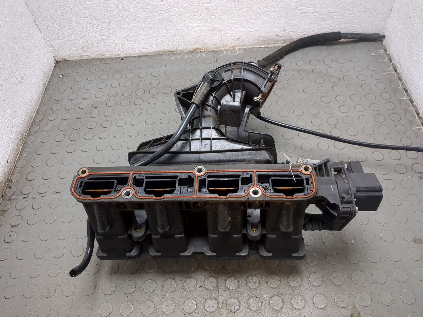 Коллектор впускной