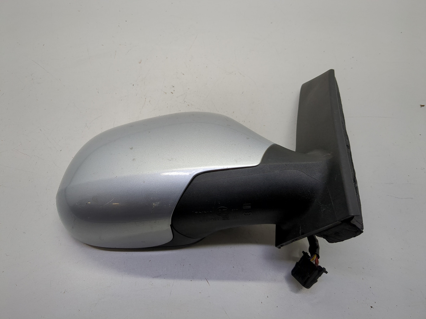 Зеркало правое электрическое