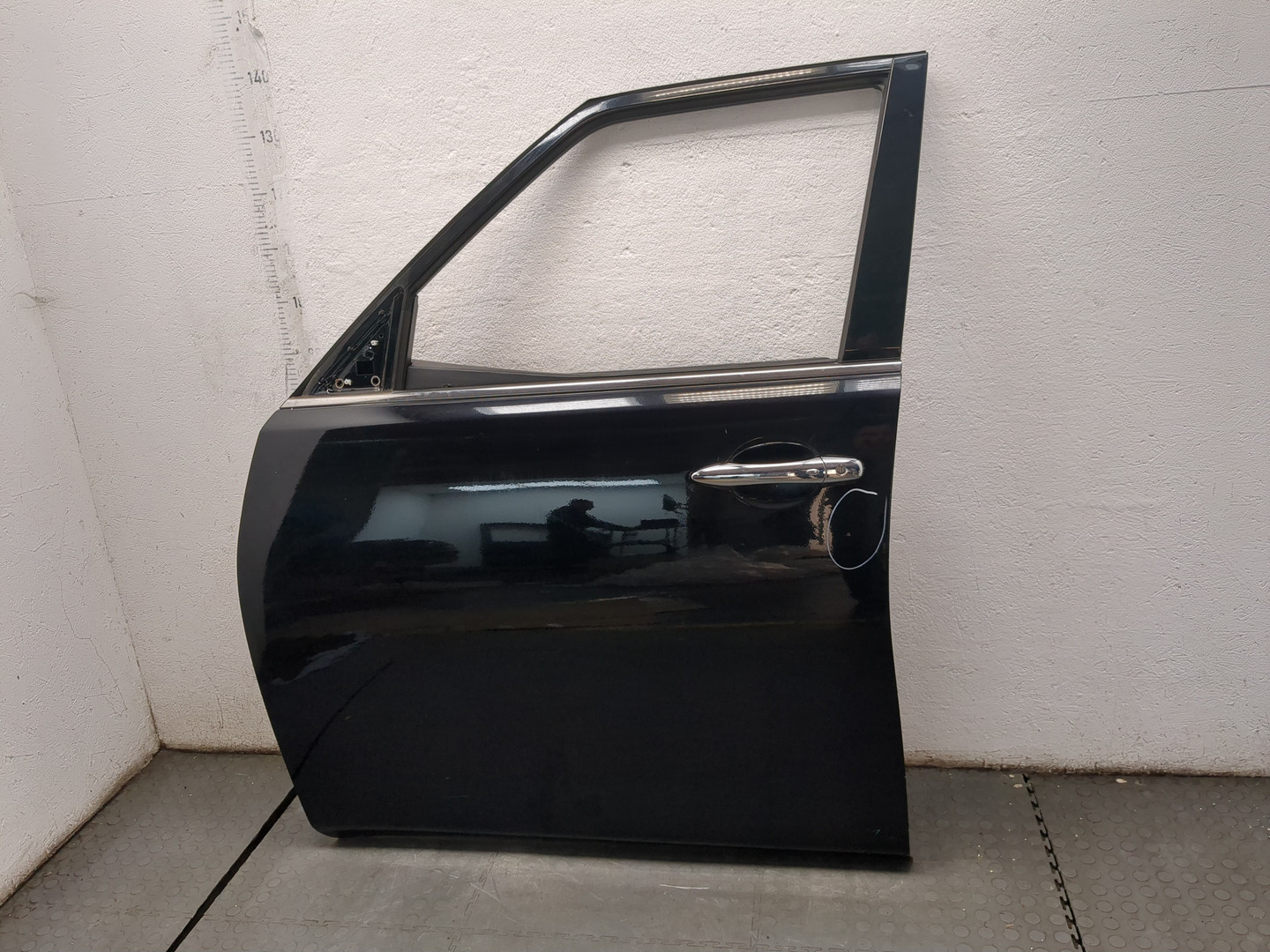 Дверь передняя левая