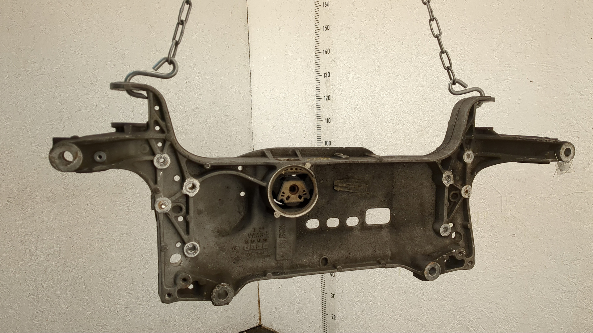 Балка подмоторная