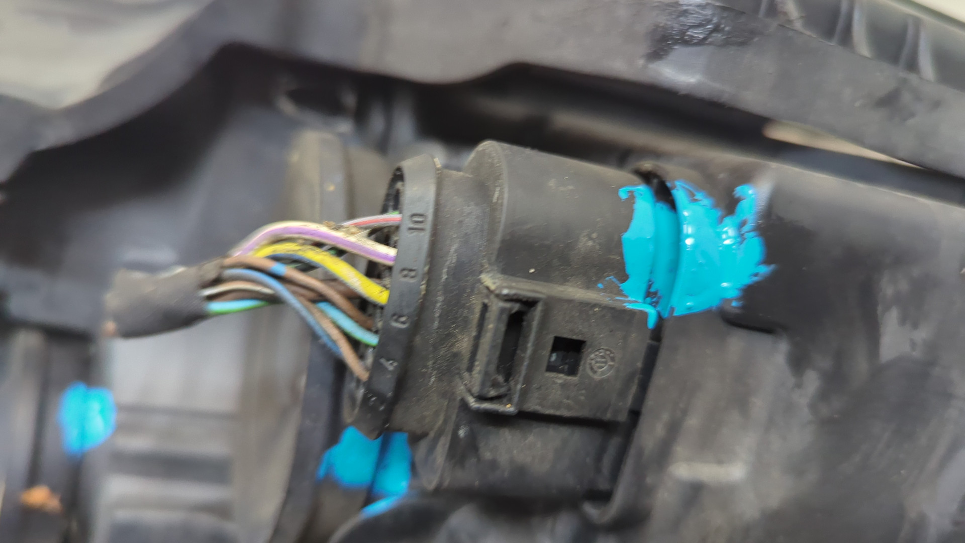 Фара правая