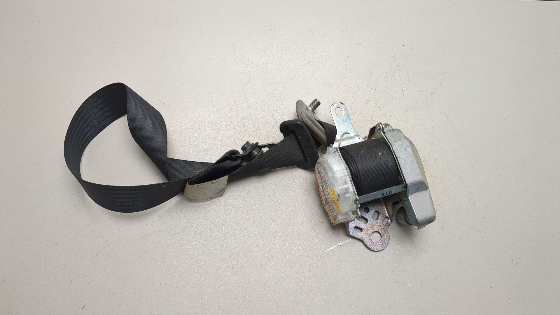 Ремень безопасности