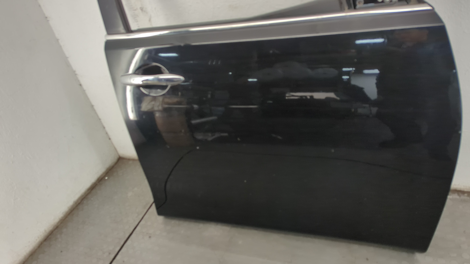 Дверь передняя правая