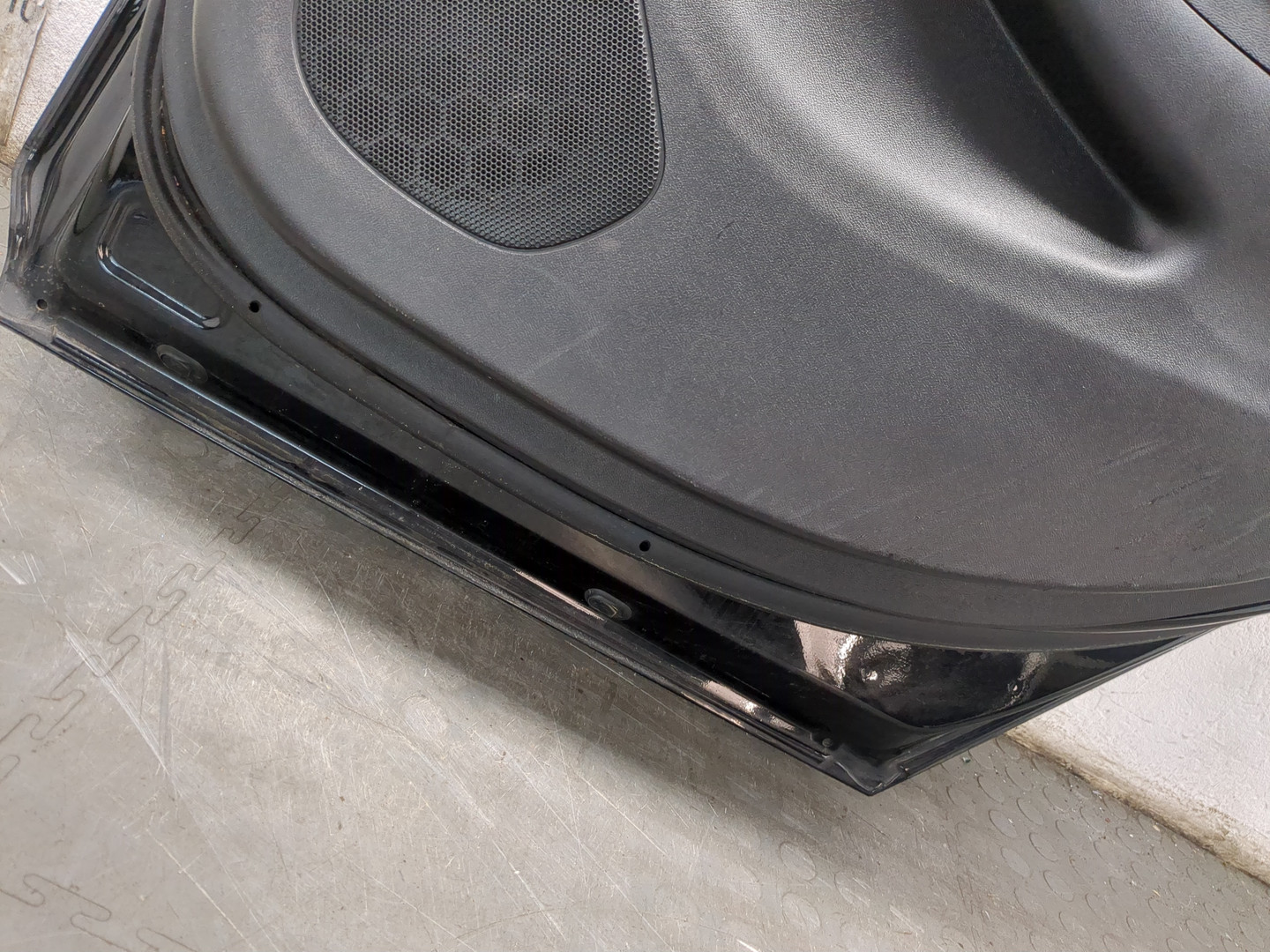 Дверь задняя правая